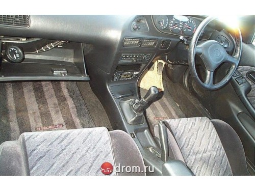 Характеристики автомобиля Toyota Sprinter Trueno 1.6 GT APEX super strut suspension (05.1993 - 04.1995): фото, вместимость, скорость, двигатель, топливо, масса, отзывы