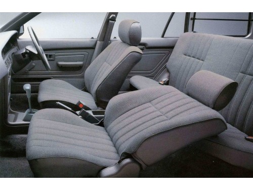 Характеристики автомобиля Toyota Sprinter 1800 Diesel Standard (08.1988 - 08.1991): фото, вместимость, скорость, двигатель, топливо, масса, отзывы