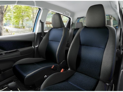 Характеристики автомобиля Toyota Vitz 1.0 Jewela (04.2014 - 05.2015): фото, вместимость, скорость, двигатель, топливо, масса, отзывы