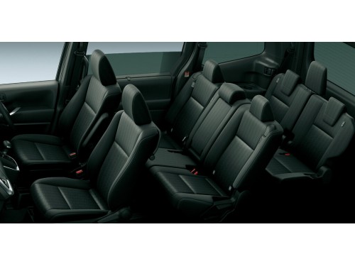 Характеристики автомобиля Toyota Voxy 2.0 S-G (7-Seater) 4WD (01.2022 - н.в.): фото, вместимость, скорость, двигатель, топливо, масса, отзывы