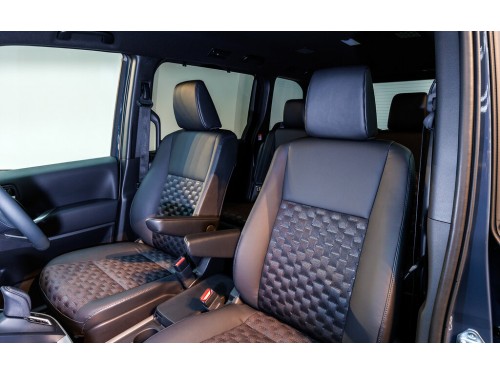 Характеристики автомобиля Toyota Voxy 2.0 S-G (8-Seater) (01.2022 - н.в.): фото, вместимость, скорость, двигатель, топливо, масса, отзывы