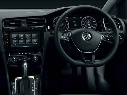Характеристики автомобиля Volkswagen Golf Variant 2.0 R 4WD (05.2017 - 09.2021): фото, вместимость, скорость, двигатель, топливо, масса, отзывы