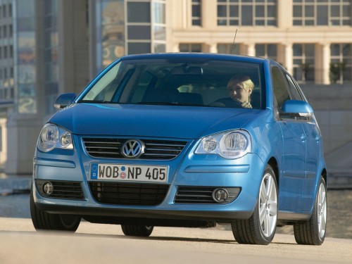 Характеристики автомобиля Volkswagen Polo 1.2 MT Comfortline 5dr. (03.2005 - 05.2007): фото, вместимость, скорость, двигатель, топливо, масса, отзывы