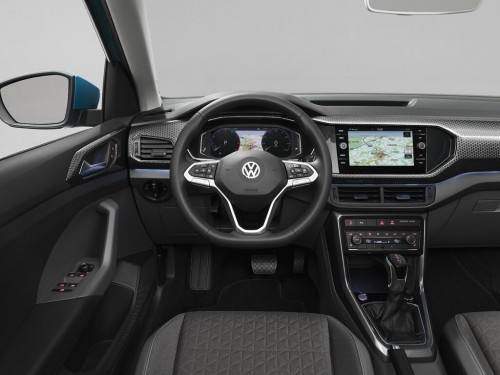 Характеристики автомобиля Volkswagen T-Cross 1.0 TSI DSG Life (09.2020 - 07.2023): фото, вместимость, скорость, двигатель, топливо, масса, отзывы