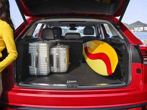 Характеристики автомобиля Volkswagen Teramont X 2.5 530 TSI DSG Respect Luxury (09.2022 - 09.2022): фото, вместимость, скорость, двигатель, топливо, масса, отзывы
