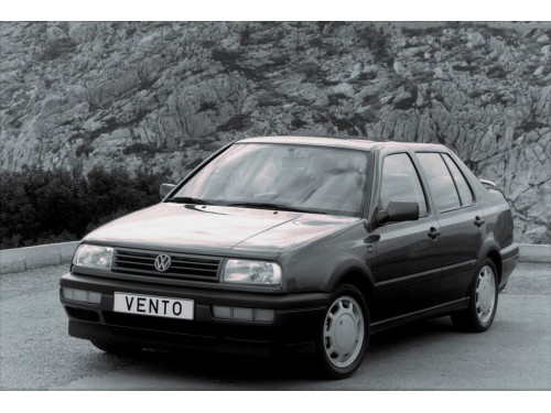 Характеристики автомобиля Volkswagen Vento 1.8 AT CL (01.1992 - 09.1994): фото, вместимость, скорость, двигатель, топливо, масса, отзывы