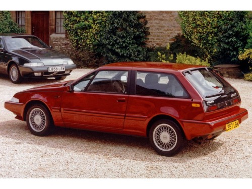 Характеристики автомобиля Volvo 480 1.7 AT Turbo GT (05.1994 - 09.1995): фото, вместимость, скорость, двигатель, топливо, масса, отзывы