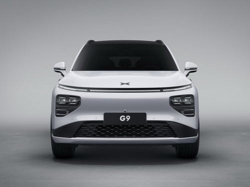 Характеристики автомобиля Xpeng G9 98 kWh 702 Max (09.2022 - н.в.): фото, вместимость, скорость, двигатель, топливо, масса, отзывы